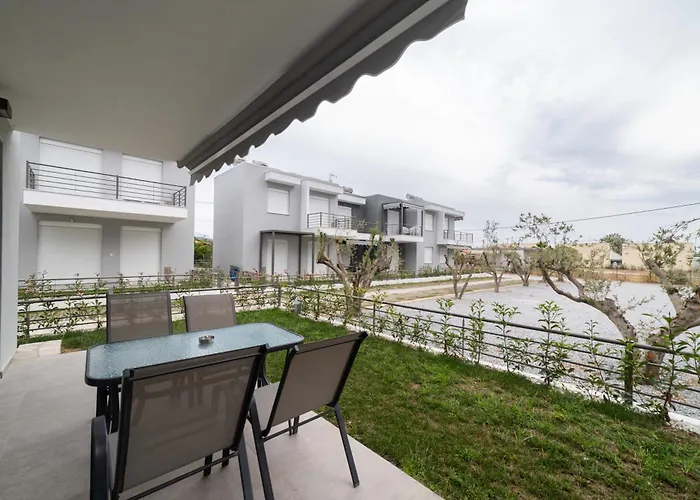 Antigone Residential Complex Ofrinion